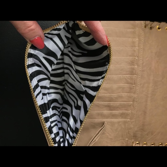 Wallet - Picture 3 of 5